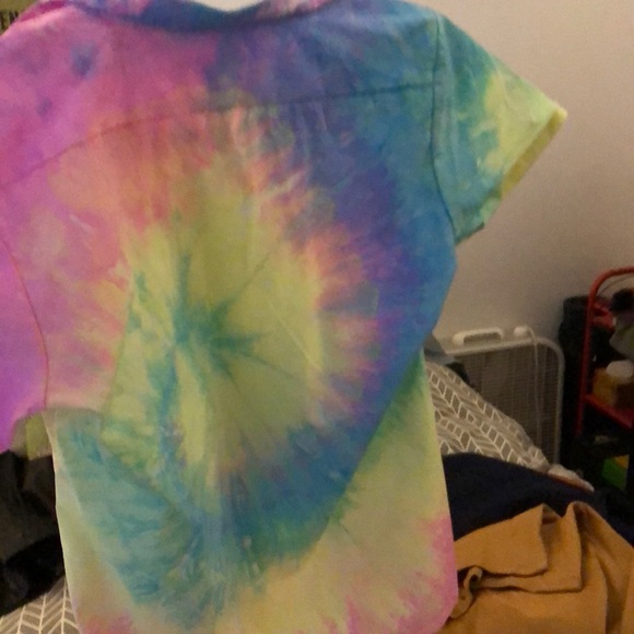 Medium sized tie-die button down - Picture 3 of 3